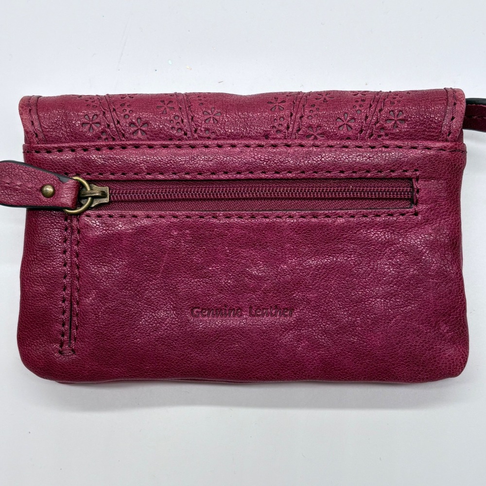 Fossil Magenta Purple Leather Perforated Flap Small Wallet Removable ID Holder - Picture 3 of 5